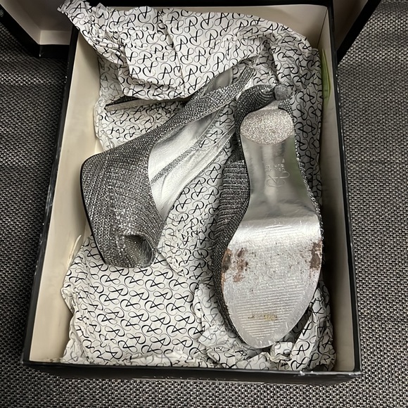 Adrianna Papell Pewter Lancelot Metallic Pumps - Picture 4 of 4